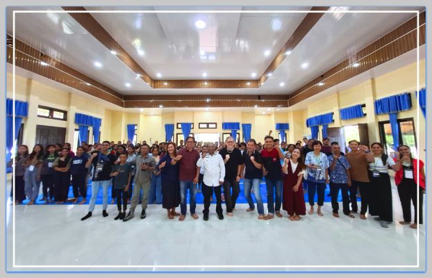 Foto bersama Pj.Bupati Rote Ndao Oder Maks Sombu SH.,MA.,MH dengan Pengurus Yayasan Citra Insan Sejati Jakarta-Indonesia dan peserta Youth Camp NTT Christ.