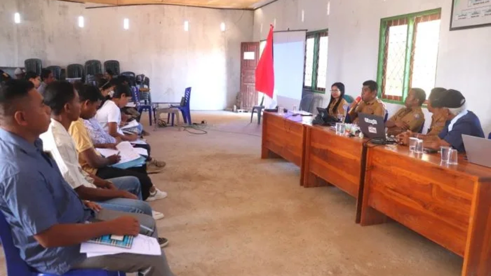 Kegiatan Pembentukan Kelompok Informasi Masyarakat (KIM) di Desa Daudolu Kecamatan Rote Barat Laut.