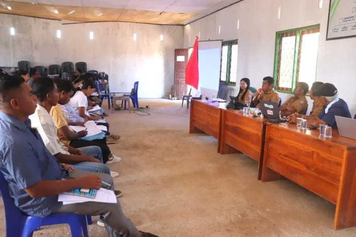 Kegiatan Pembentukan Kelompok Informasi Masyarakat (KIM) di Desa Daudolu Kecamatan Rote Barat Laut.