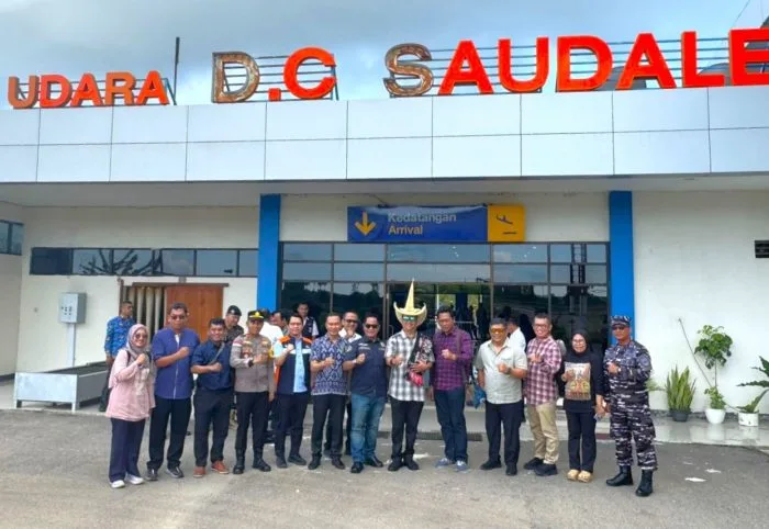Sekjen Kementerian Kelautan dan Perikanan Republik Indonesia, Komjen. Pol. Prof. Dr. Rudy Heriyanto Adi Nugroho, S.H.,M.H.,M.B.A meninjau pembangunan K-SIGN Rote Ndao.