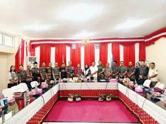 Foto Bersama Wakil Bupati Rote Ndao, Para Kepala OPD dan Perwakilan BNPP