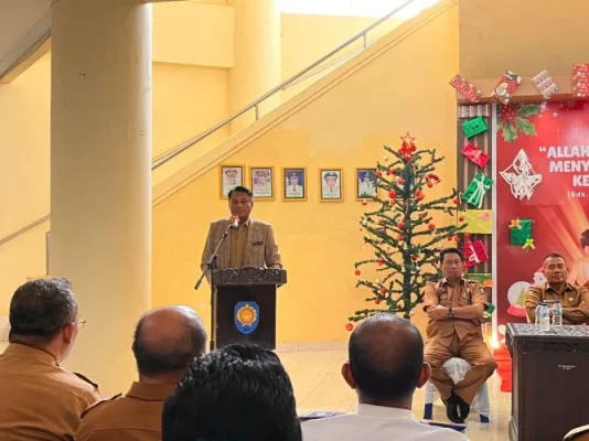 Bupati Rote Ndao Paulus Henuk, SH saat menyampaikan sambutan dalam Kegiatan Penyerahan Dokumen Pelaksanaan Anggaran Tahun 2026