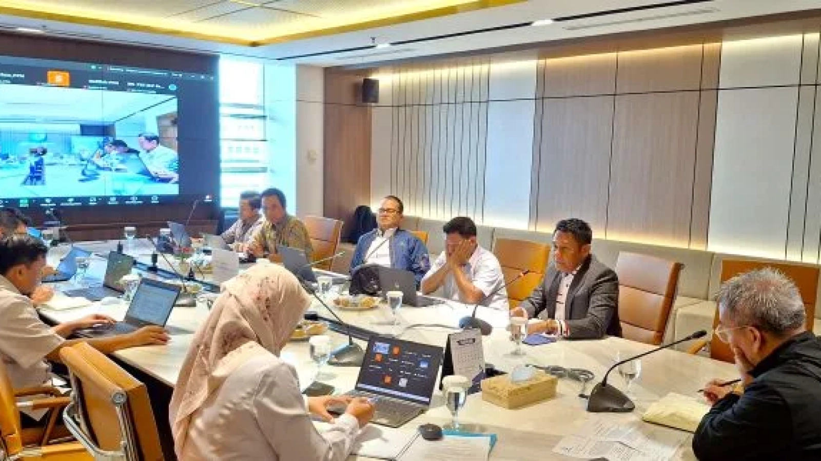 Jobber : Bupati Rote Ndao menyampaikan usulan pembangunan Jobber BBM dalam pertemuan bersama Kementerian KP dan sejumlah BUMN terkait di kantor Kementerian KP.