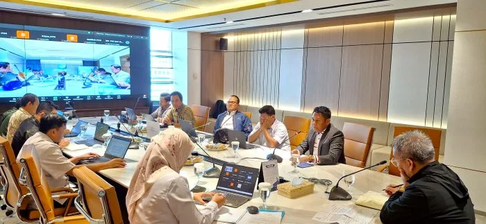 Jobber : Bupati Rote Ndao menyampaikan usulan pembangunan Jobber BBM dalam pertemuan bersama Kementerian KP dan sejumlah BUMN terkait di kantor Kementerian KP.