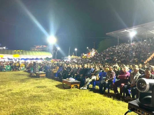 Ibadah Syukur : Masyarakat antusias mengikuti Ibadah Syukur Bersama perayaan Paskah dan HUT Rote Ndao ke-24 tahun 2026.