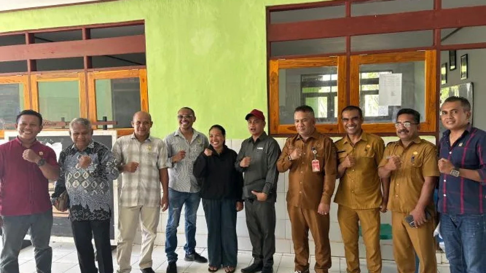 Kunjungan Kerja Tim Pansus DPRD Kab. Rote Ndao di SD Kimadale di dampingi Kepala Dinas Pendidikan Kab. Rote Ndao Morids D. E. Bulan, S.Pd, M.Si.