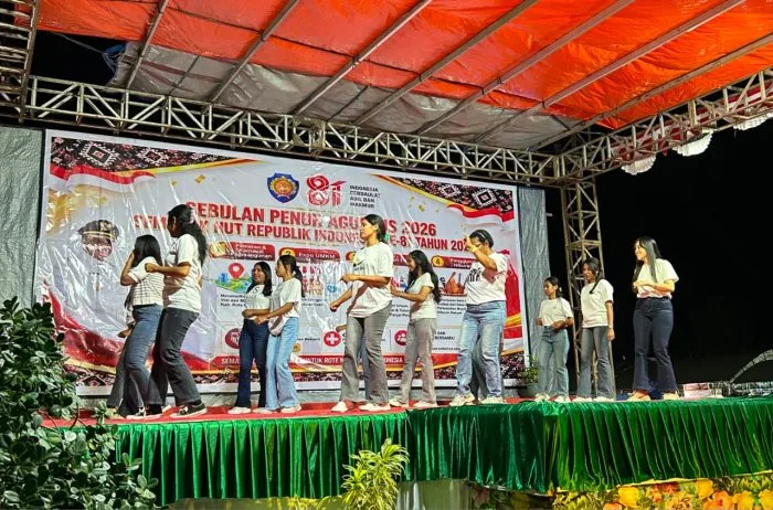 Penampilan Sanggar Kegiatan Belajar (SKB) Busalangga yang menghadirkan pertunjukan line dance.