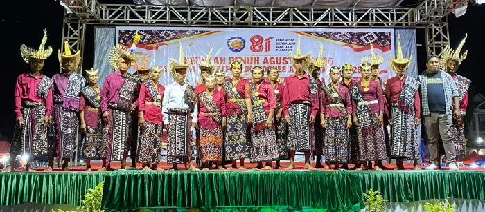 Peserta Loma Kebalai foto bersama usai pnemapilan.