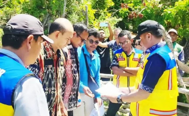 Bupati melakukan Monev di Bendung Ingupapan Desa Nusakdale Kecamanan Pantai Baru