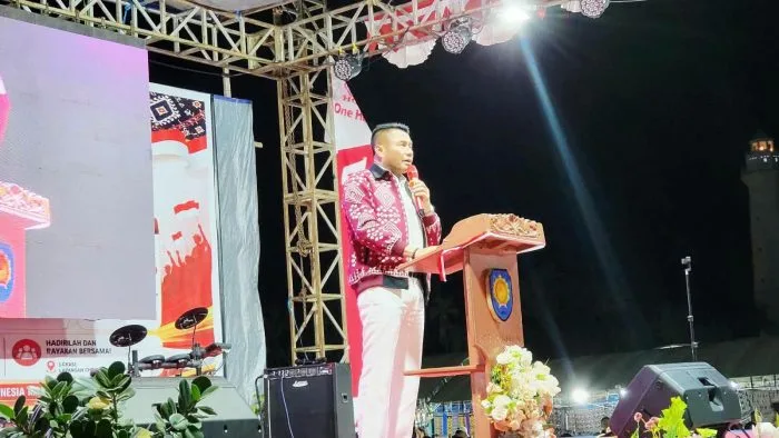 Bupati Rote Ndao saat memberikan sambutan pada penutupan Pameran Pembangunan dan Expo UMKM