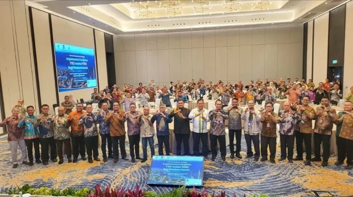 Foto bersama pada Workshop Koordinasi Strategis Implementasi Kebijakan PAD melalui PDRD bagi Pimpinan Daerah di Hotel Four Points, Bekasi Selatan, Kota Bekasi, Jawa Barat, Kamis (3/9/2026).