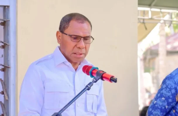 Wakil Gubernur NTT saat memberikan penguatan pada acara pemakaman almh. Willi Mbuik