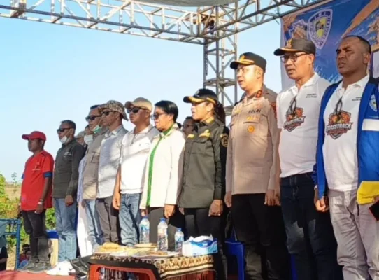Suasana pembukaan kegiatan pelaksanaan Kejuaraan Daerah (Kejurda) Open Grastrack Bupati Rote Ndao Cup I