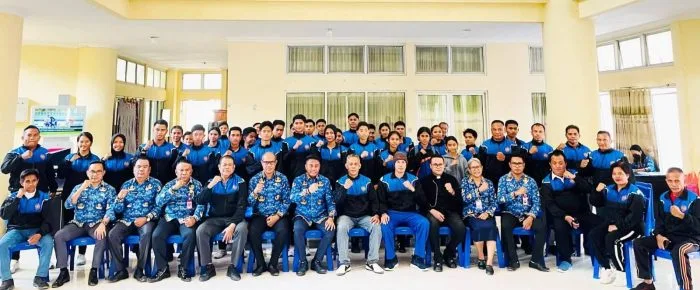 Foto bersama Bupati Rote Ndao Paulus Henuk bersama Kontingen POPDA VIII Kabupaten Rote Ndao Tahun 2026.